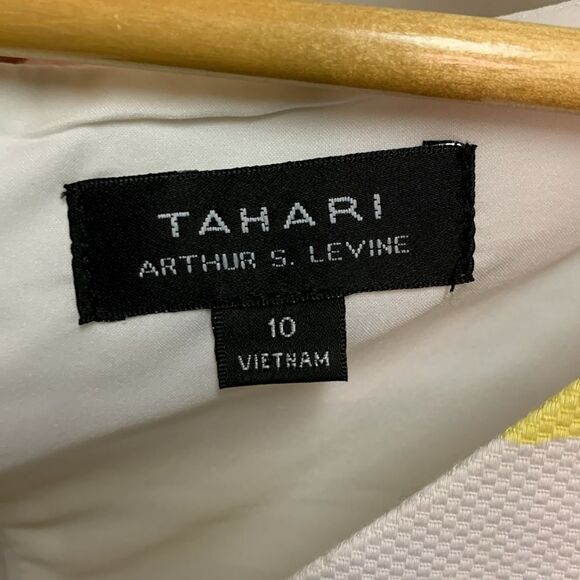 Tahari Yellow White Stripe Cotton Pique V-Neck Sleeveless Knee Length Dress 10 - Picture 5 of 13
